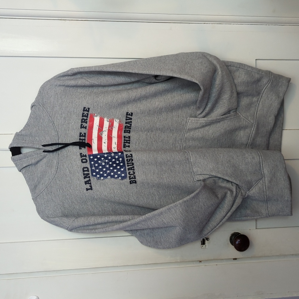 American Legends fleece hoodie. Like new.